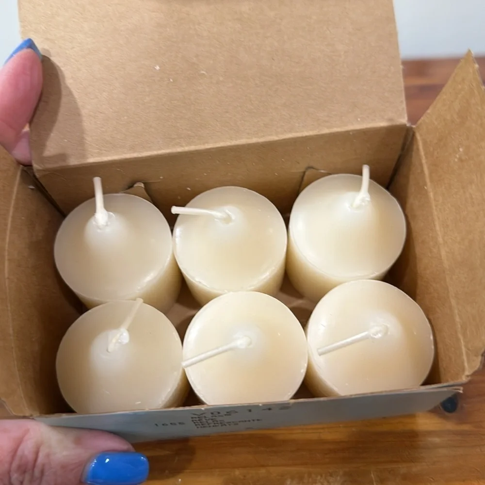 NIB PartyLite Relax Votives One Dozen
